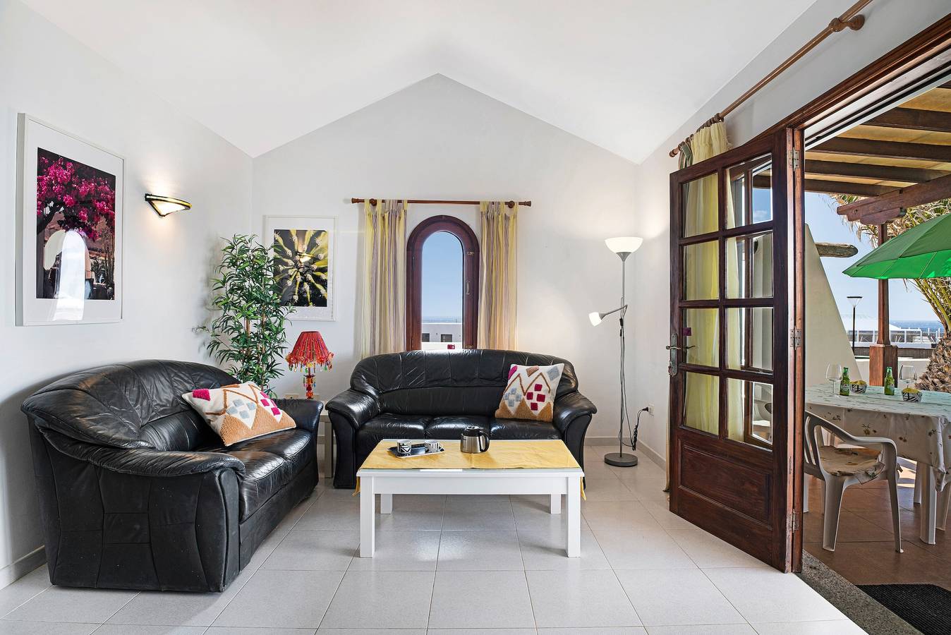 Ferienhaus 'Casa Cactus' mit Meerblick, privater Terrasse und Wlan in Charco del Palo, Haría