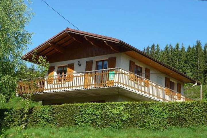 Maison de vacances pour 7 personnes, avec jardin, animaux acceptés à Rochesson