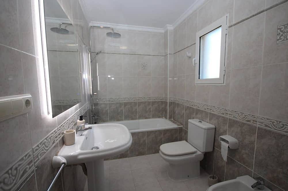 T-0421 Well-kept villa a few minutes from the sea in Almadrava, Costa Blanca