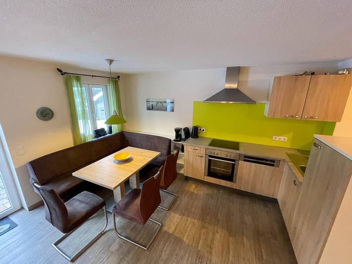 Ganze Wohnung, Apartment „Sonnenaufgang“ mit Bergblick, privater Terrasse und Wlan in Amtzell, Region Bodensee-Oberschwaben