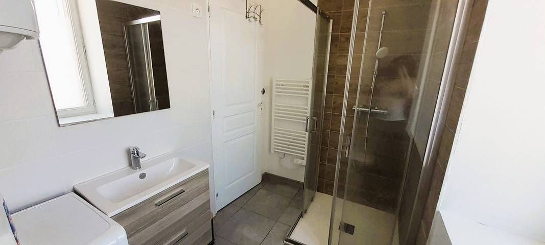 Entire studio, Kuryj rdc in Vierzon, Vierzon Region