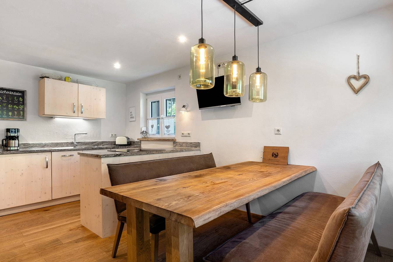 Ganze Wohnung, Ferienwohnung 1" mit Bergblick, gemeinsamer Terrasse und Wlan in Haslach im Kinzigtal, Kinzigtal