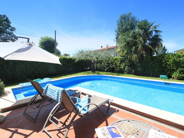 Location de vacances pour 6 personnes, avec jardin et terrasse à Forte dei Marmi - 3