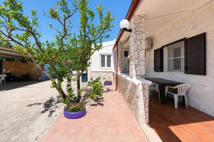 Casa vacanza per 5 persone, con giardino a Vieste