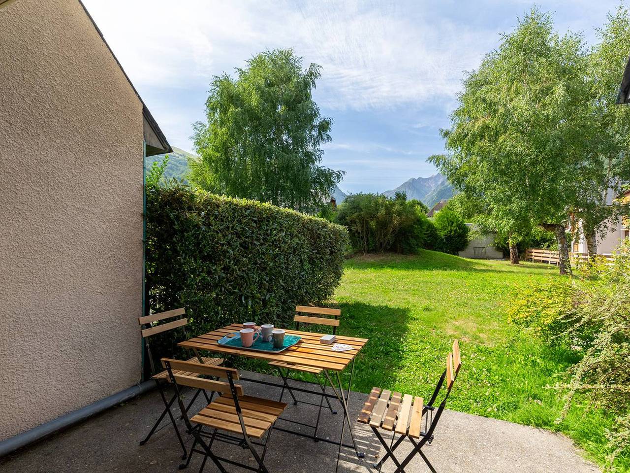 Ganze Wohnung, Gemütliches Ski-Apartment mit Garten, 2km zu Lift & Piste in Loudenvielle, Französische Pyrenäen