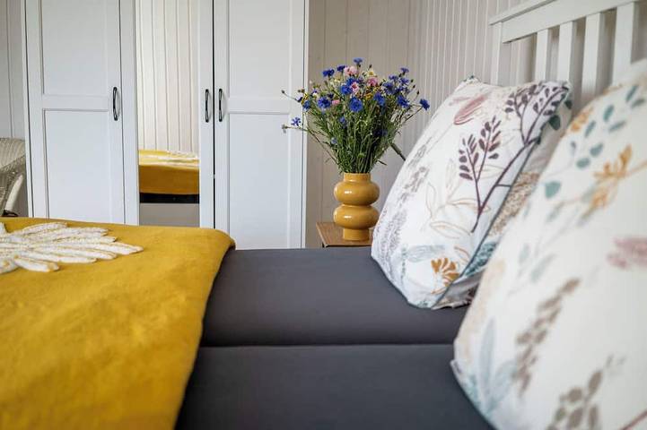 Skandi Design Ferienhaus mit Hafenblick & Beach in Zerpenschleuse, Wandlitz