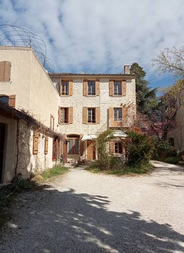 Chambre d’hôte pour 5 personnes, avec jardin dans Parc naturel régional des Baronnies provençales