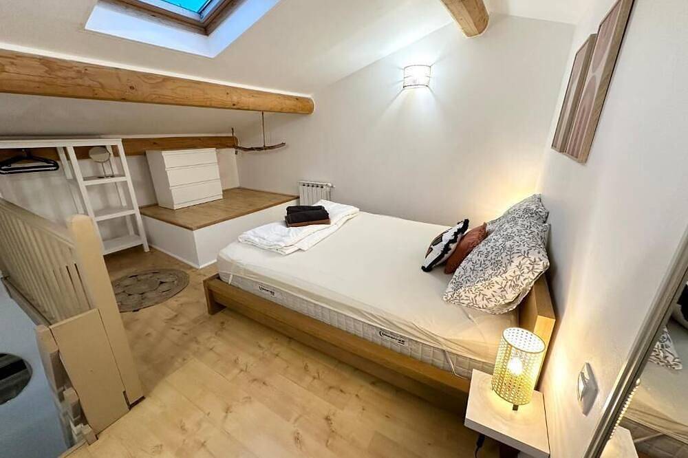 Haven of peace, in the heart of the Luberon, Apartment, 5 minutes from Lourmarin in Cadenet, Parc naturel régional du Luberon