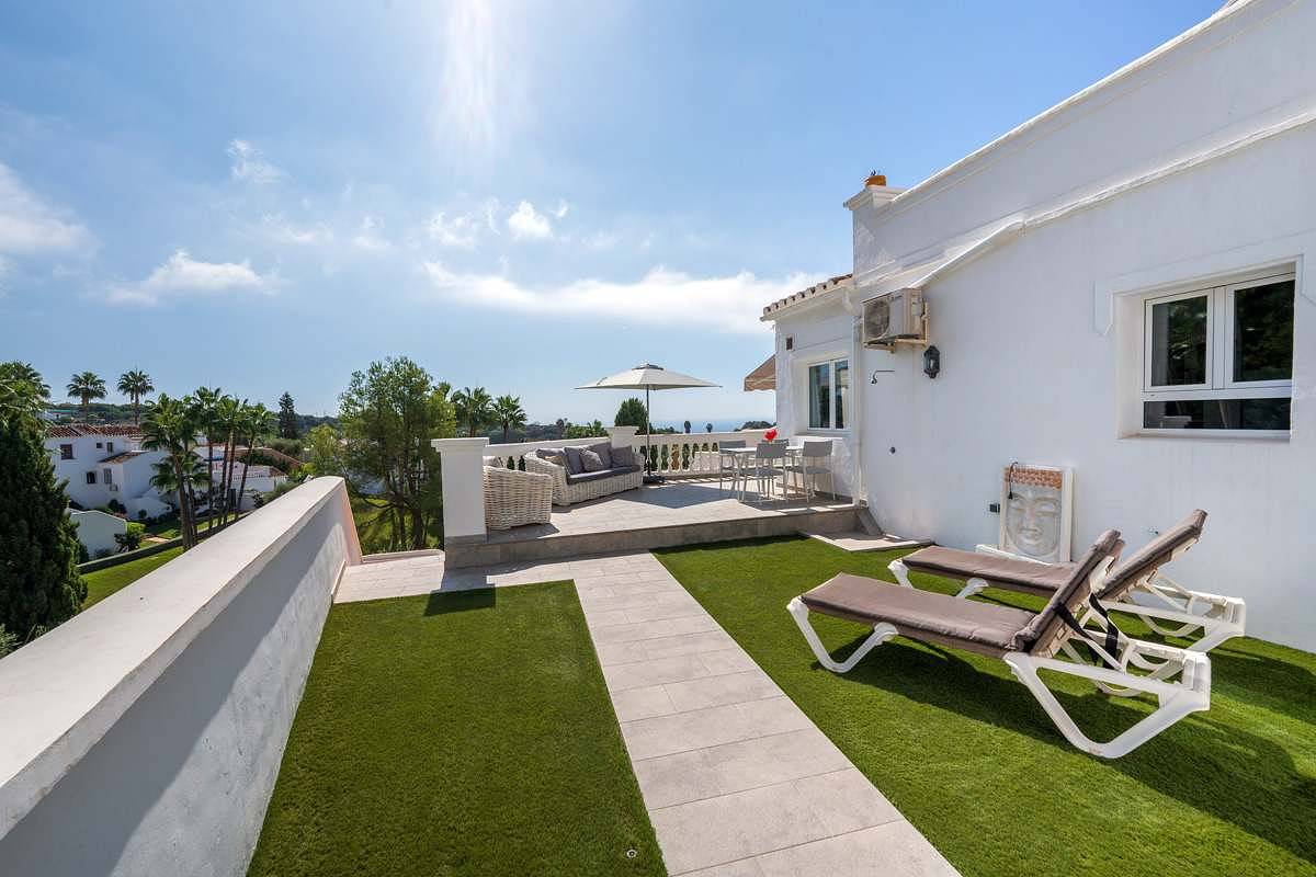 Ganze Wohnung, Ferienwohnung für 4 Personen mit Garten in El Capistrano, Costa del Sol