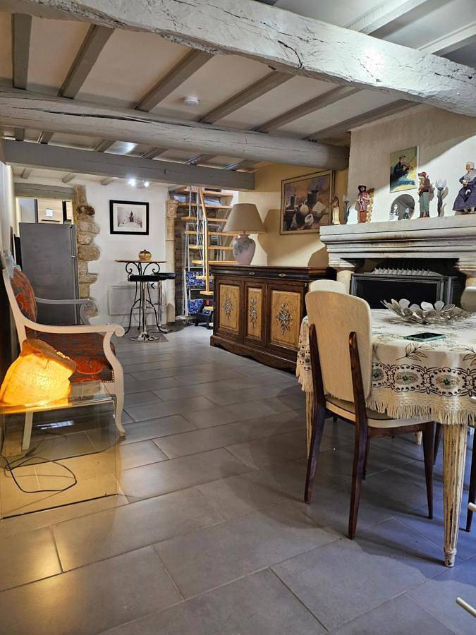 One-Bedroom House in Céreste, Regionaler Naturpark Luberon