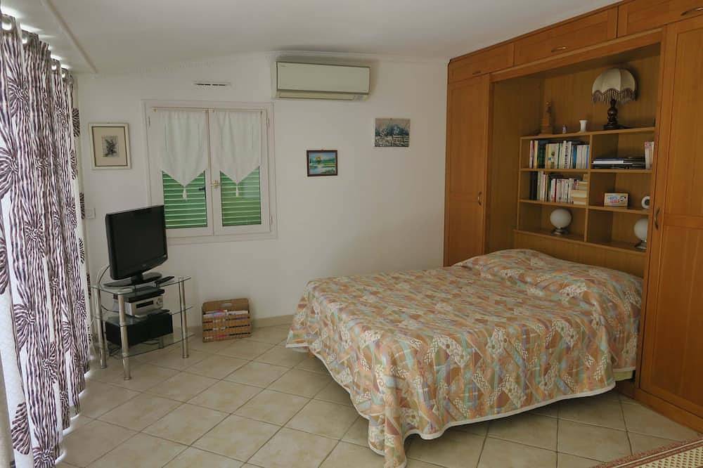Apartamento entero, Vistas panorámicas al mar y la montaña magnífica orientación sur muy tranquila in Menton, Nizza Region