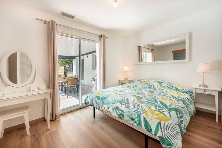 Location de vacances pour 7 personnes, avec jardin à Belin-Béliet - 2