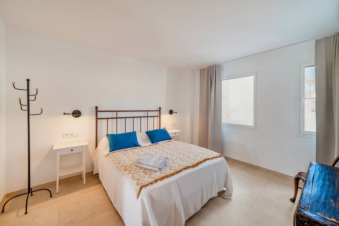 Entire apartment, Pinewalk Apartment Windsong on the beach in Port de Pollença, Pollença