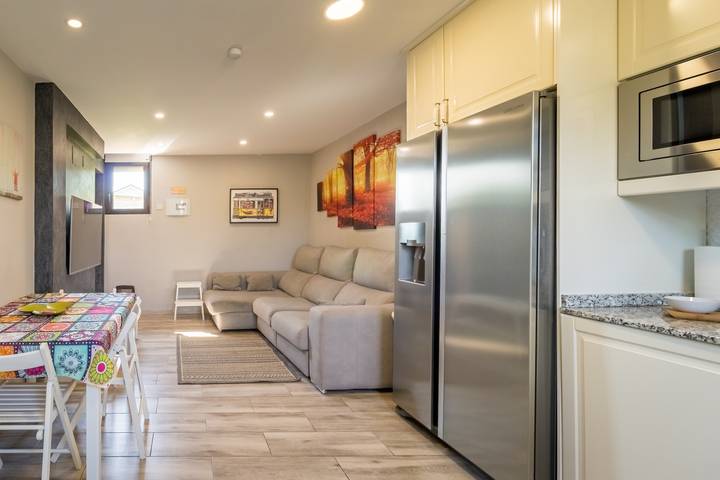 Ferienhaus 'La Centinela' mit Bergblick, privatem Pool und Wlan in Miengo, Kantabrische Küste