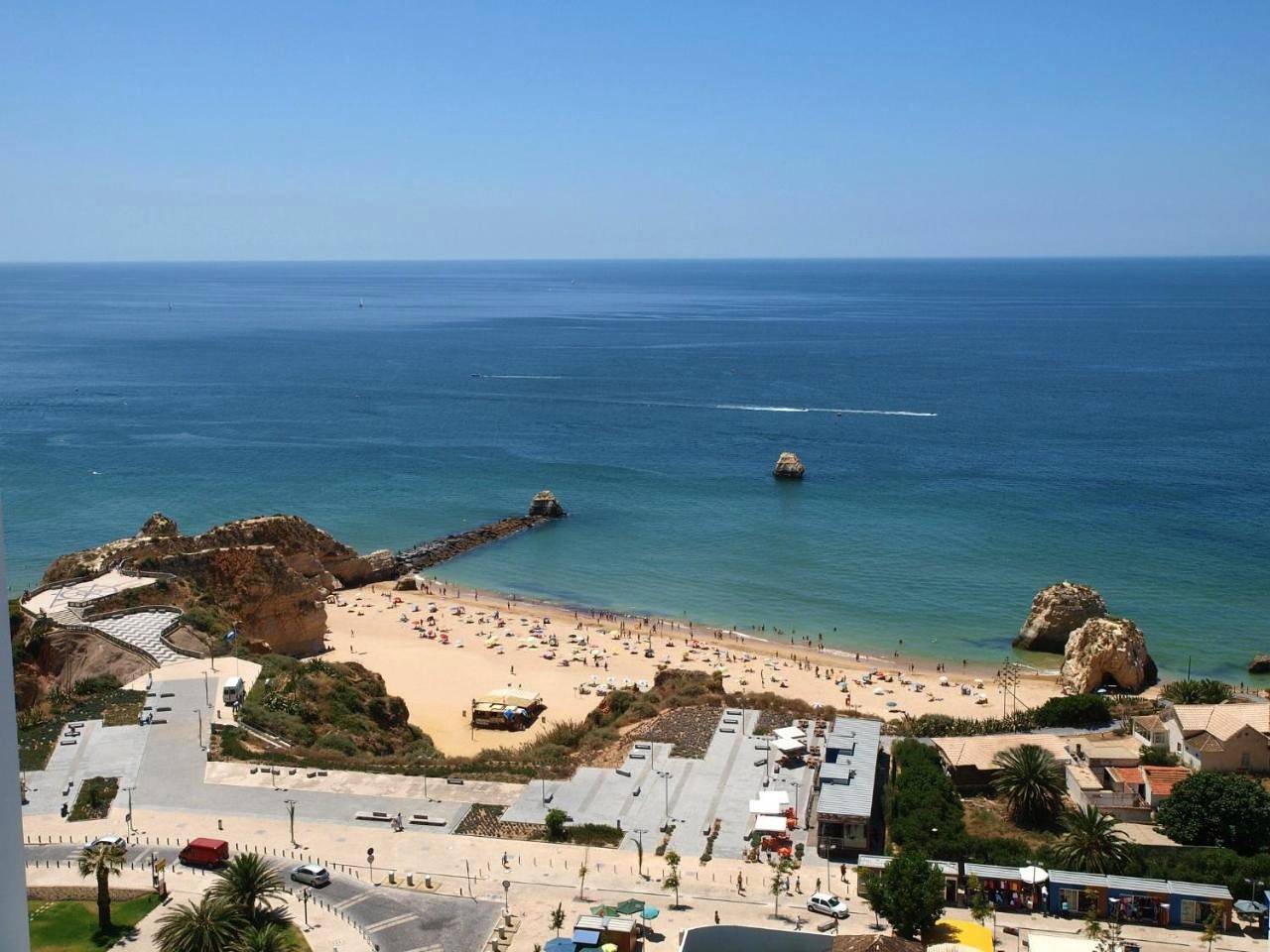 Apartamentos Jardins da Rocha in Praia da Rocha, Portimão