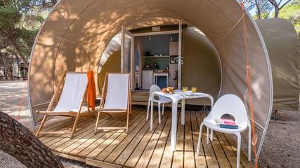 Ferienwohnung für 4 Personen, mit Garten und Pool in Tarragona