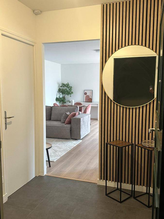 Appartement entier, One-Bedroom Apartment in Villiers-le-Bel, Val-d'Oise