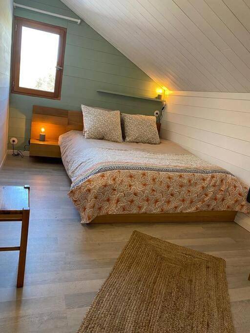 Gîte pour 6 personnes, avec Terrasse ainsi que Jardin et Vue à La Chapelle-du-Bard - 4