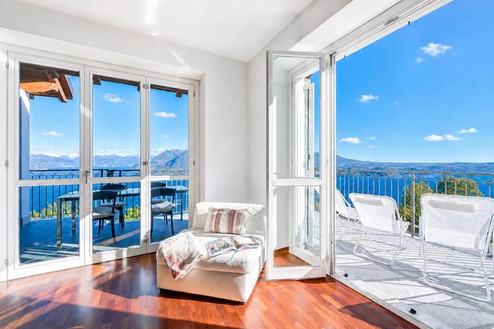 Vacation rental for 6 people, with Terrace and Lake view in Lago Maggiore