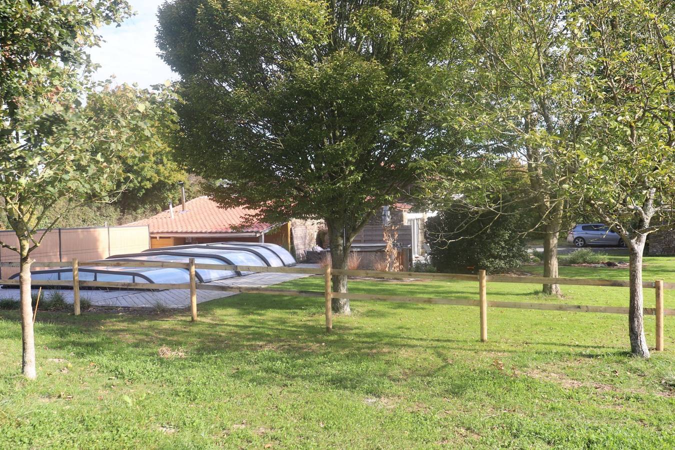 Entre plages et Puy du Fou, gîte 2 * avec piscine in Saint-Germain-de-Prinçay, Région de La Roche-sur-Yon