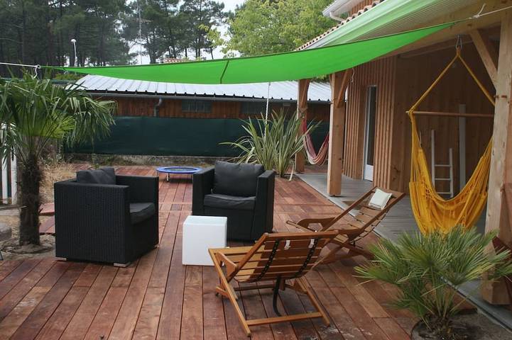 Gîte pour 8 personnes, avec jardin dans Plage Piqueyrot