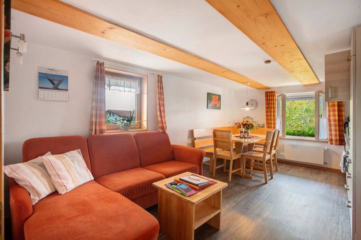 Ferienwohnung für 6 Personen, mit Garten in Weilheim