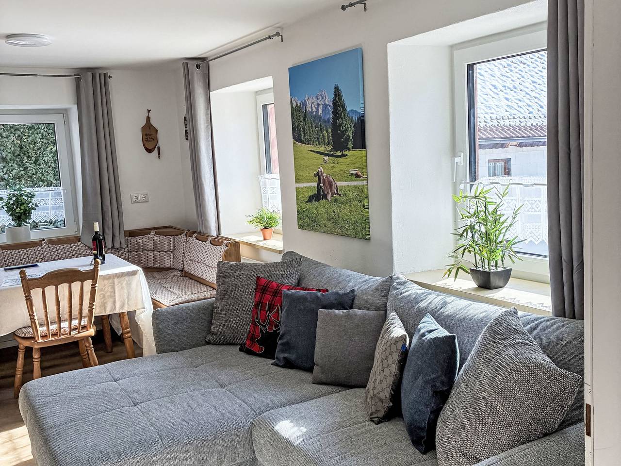 Ganze Wohnung, Gipfelblick in Nesselwängle, Außerfern