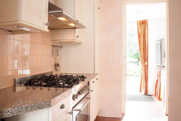 Agriturismo für 24 Personen, mit Garten in den Niederlande