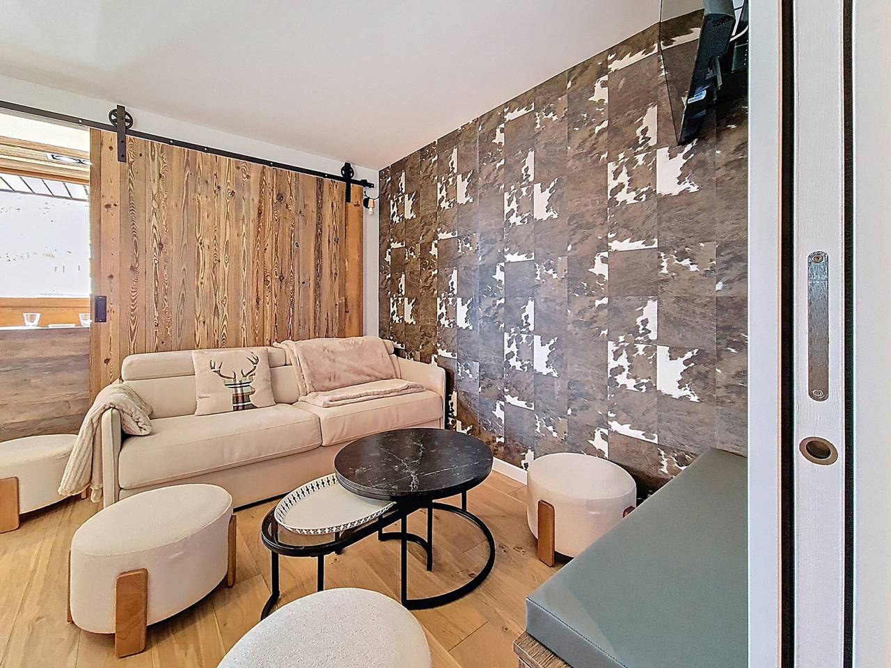Apartamento entero, Amplio apartamento con Wi-Fi, balcón, cerca de pistas, 8 personas in Val Thorens, Les Trois Vallées