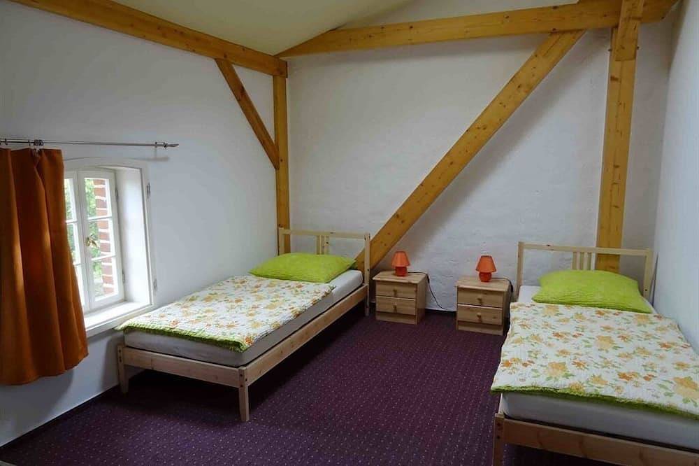 Ganze Wohnung, Wohnung in der Ferienwohnung Nitschke Zum Nusshof in Mehrow, Ahrensfelde