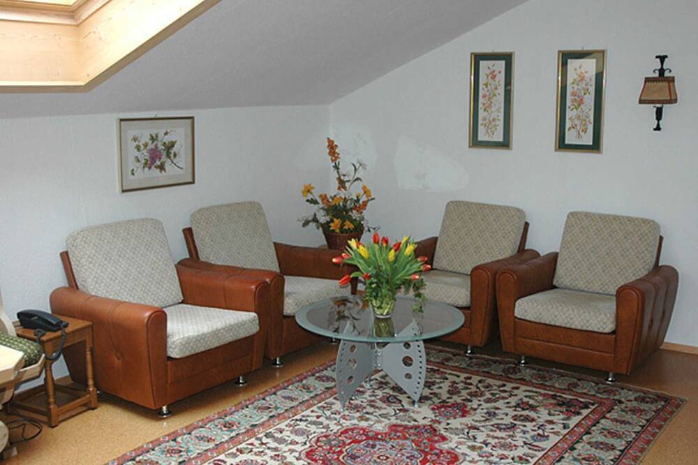 Ganze Wohnung, Ferienwohnung 2. Stock - Ferienwohnungen Rheingold in Bad Wiessee, Bayerische Alpen