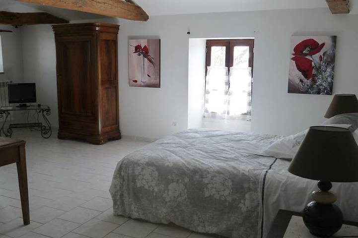 Gîte pour 10 personnes, avec jardin et terrasse à Castéra-Lectourois - 2