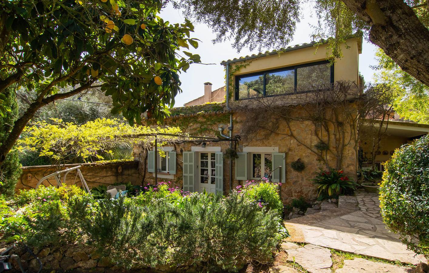 Modernes Apartment mit Pool und Terrasse 2,5 km von Cas Canar entfernt in Ruberts, Sencelles