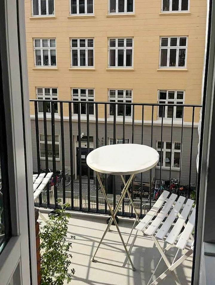 Entire apartment, Grand apartment with balcony on Østerbro in Copenhagen, Hovedstaden
