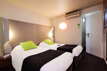 Hôtel pour 3 personnes, avec terrasse à Arcueil
