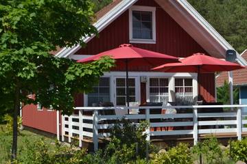 Ferienhaus für 8 Personen, mit Garten in Userin