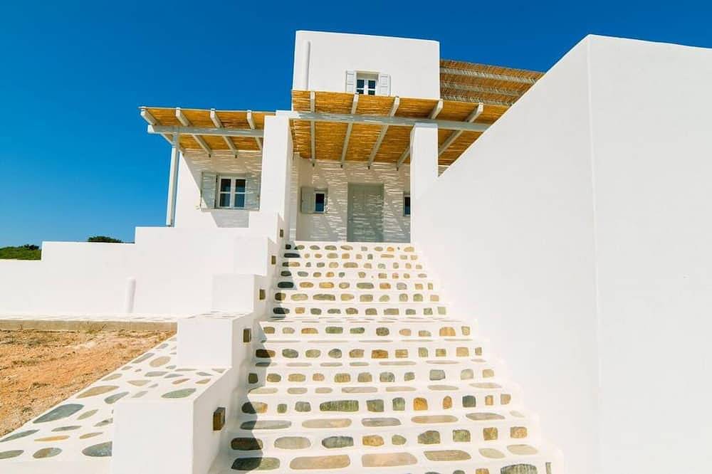 Casa vacanza a Paros a partire da 265€ a notte