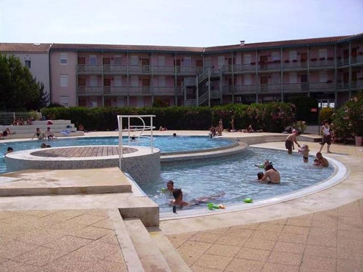 Gîte pour 2 personnes, avec balcon et piscine dans Casino De Chatelaillon - 3