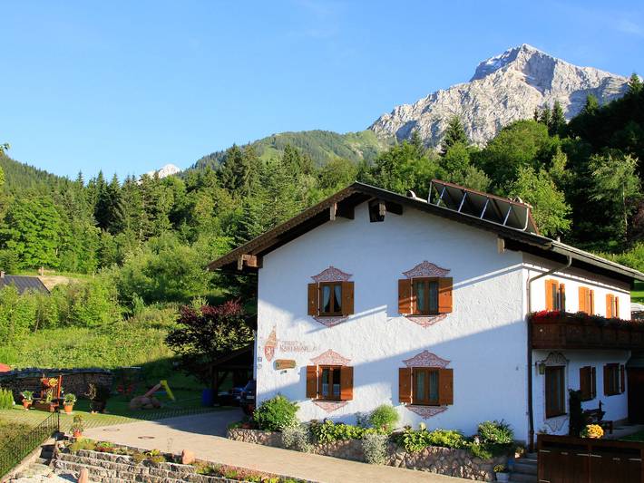 Ferienwohnung für 4 Personen, mit Terrasse und Garten sowie Sauna in Obersalzberg