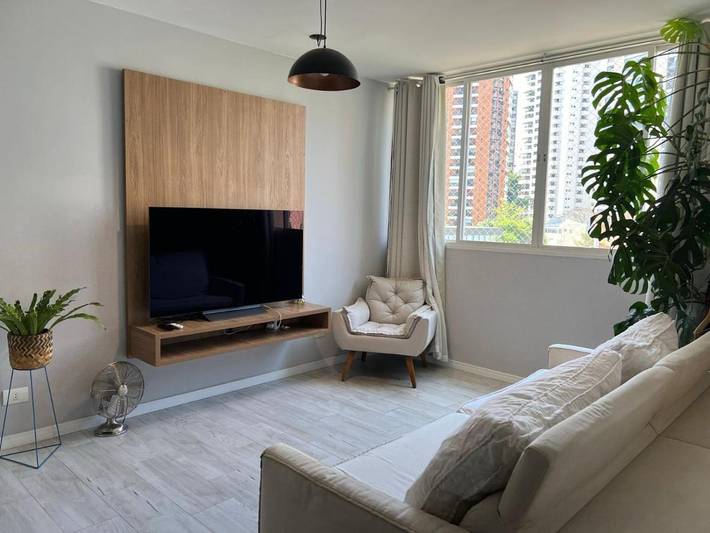 Casas e apartamentos de temporada para 5 pessoas, com vista e jardim, adaptado a crianças em Itaim Bibi