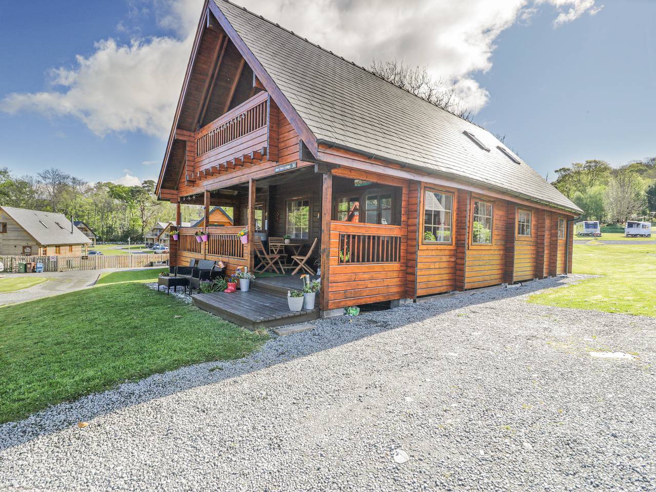 Sun View Lodge in Llanbedr, Snowdonia