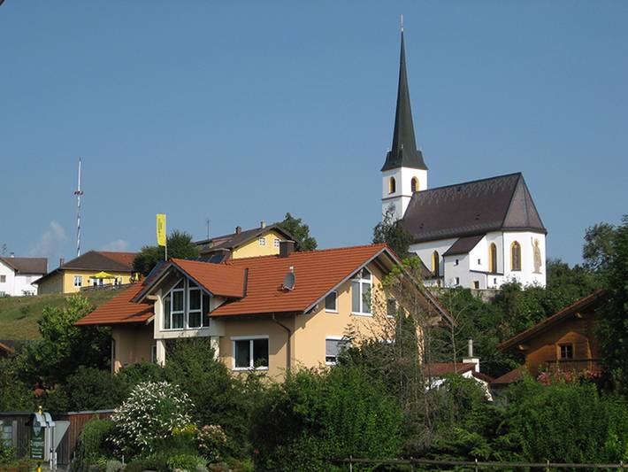 Ferienwohnung für 2 Personen, mit Balkon und Garten sowie Seeblick