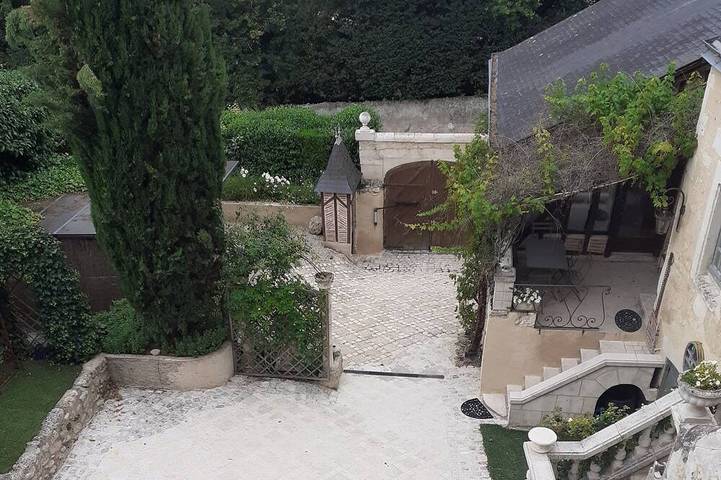 Maison face au château du Clos Lucé in Amboise, Région de Tours
