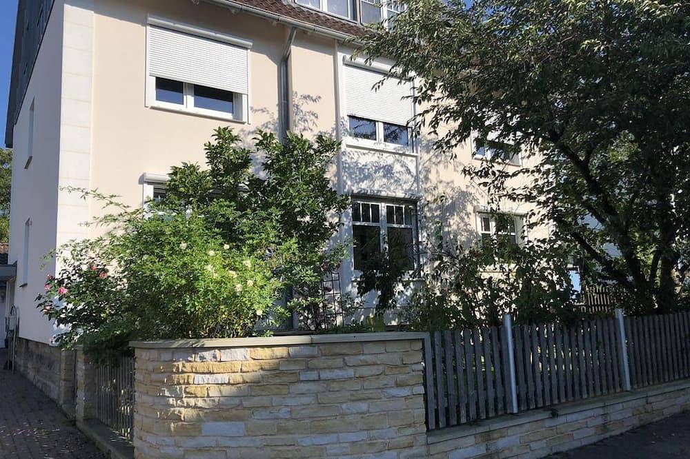 Ganze Wohnung, Grüne Oase - Ferienwohnung Grüne Oase in Bad Nenndorf, Landkreis Schaumburg