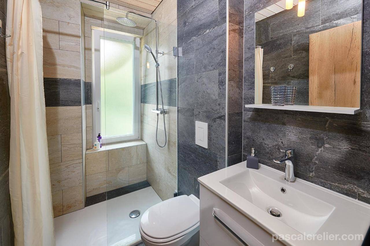 Double Room in Mont-de-Buttes, Val-de-Travers
