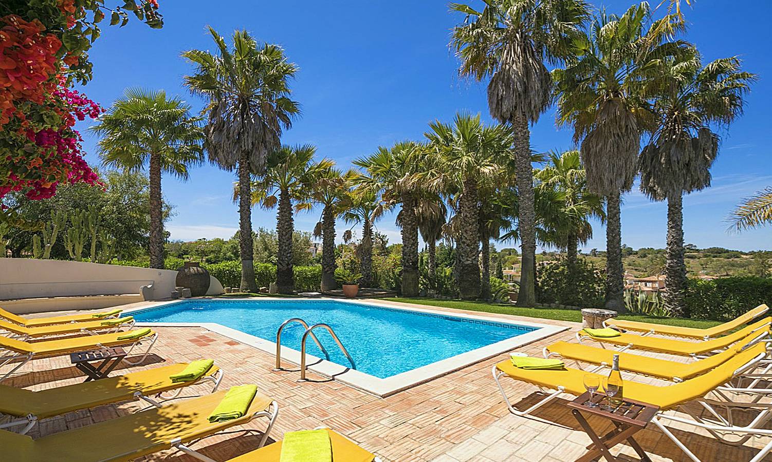 Geräumige Villa in Carvoeiro mit privatem Pool in Estômbar, Lagoa