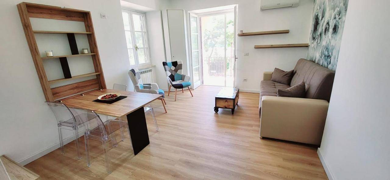 Double Room with Private Bathroom in Formia, Province de Latina