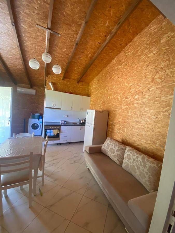 Gîte pour 5 personnes, avec jardin et balcon dans Borsh - 4