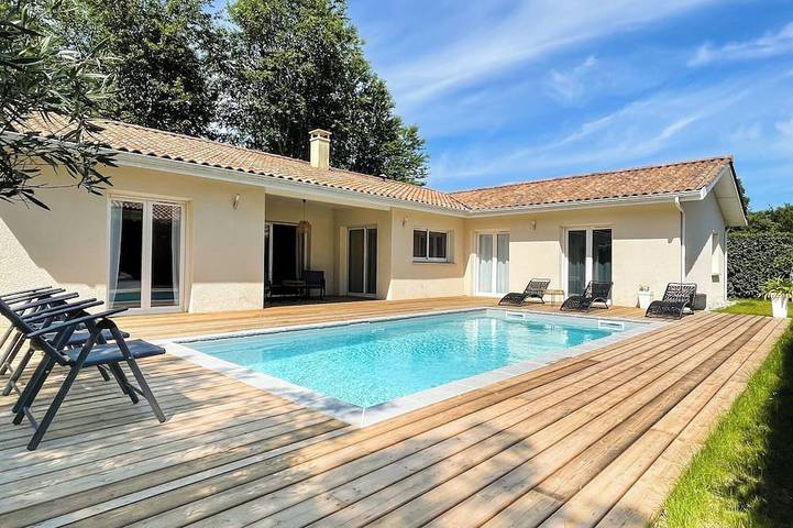 Villa pour 8 personnes, avec terrasse et jardin, animaux acceptés - 1