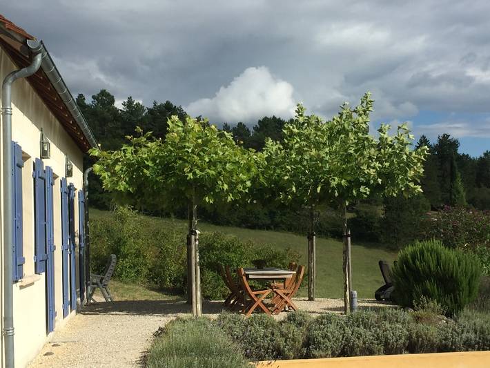Gîte pour 6 personnes, avec piscine à Plazac